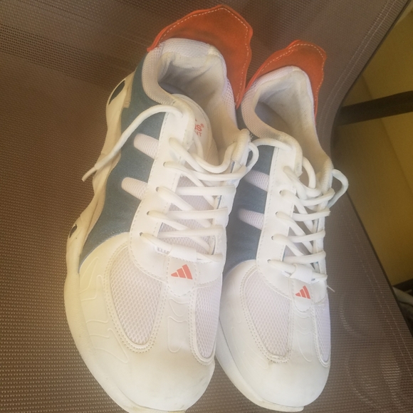 Shoes - Picture 2 of 6